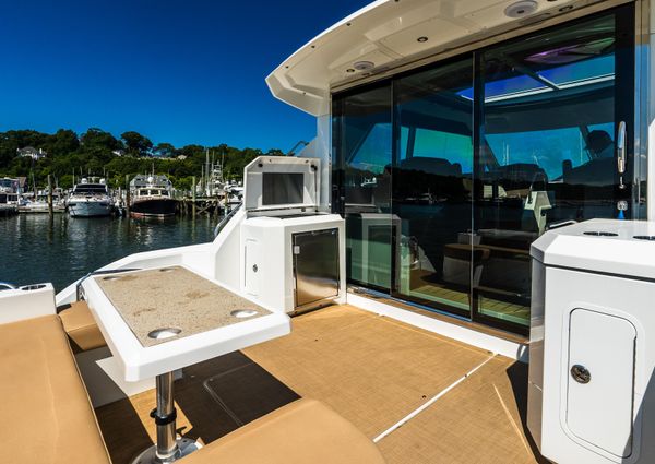 Cruisers 48 CANTIUS image