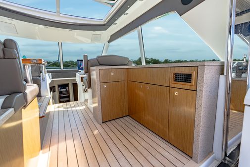 Cruisers 48 CANTIUS image