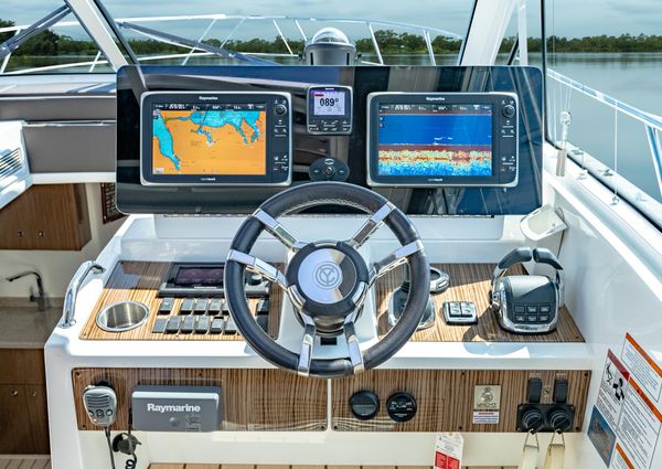 Cruisers 48 CANTIUS image