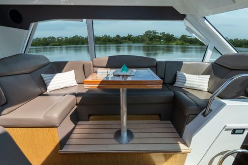 Cruisers Yachts 48 Cantius image