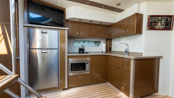 Cruisers Yachts 48 Cantius image