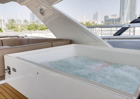 Galeon 780 Crystal image