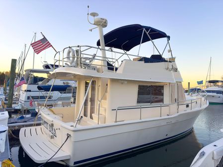 Mainship 34 Trawler image