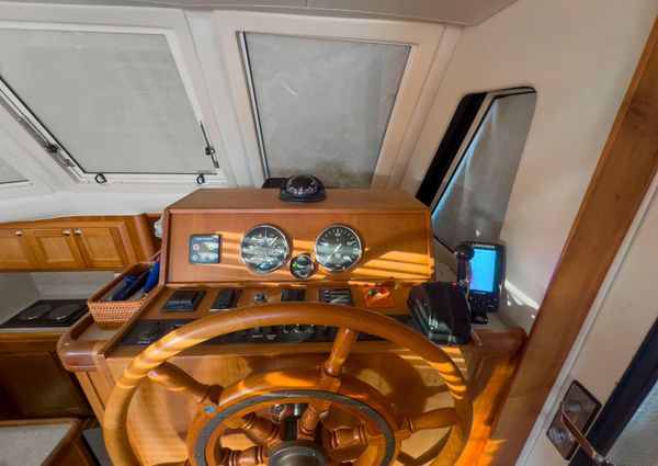 Mainship 34 Trawler image