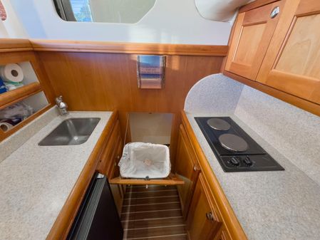 Mainship 34 Trawler image