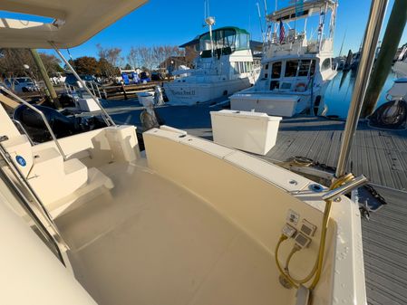 Mainship 34 Trawler image