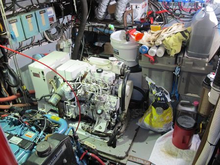 Pearson 530 image