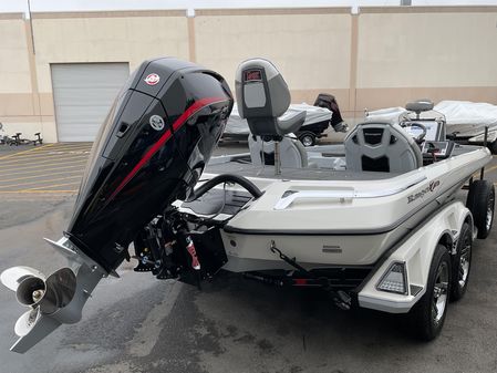 Ranger Z521R Ranger Cup Equipped image