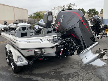 Ranger Z521R Ranger Cup Equipped image