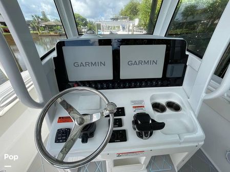 Sea Hunt Gamefish 27 image