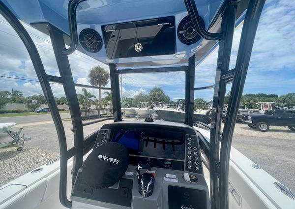 Robalo 266-CAYMAN-SD image