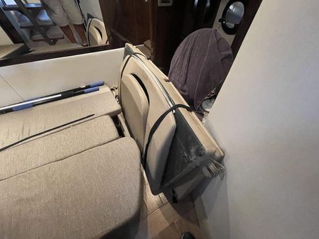 Sea Ray 350 Sundancer image