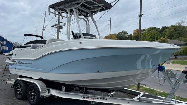 Finseeker 210 CC