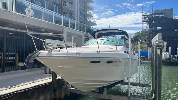 Sea Ray Sundancer 