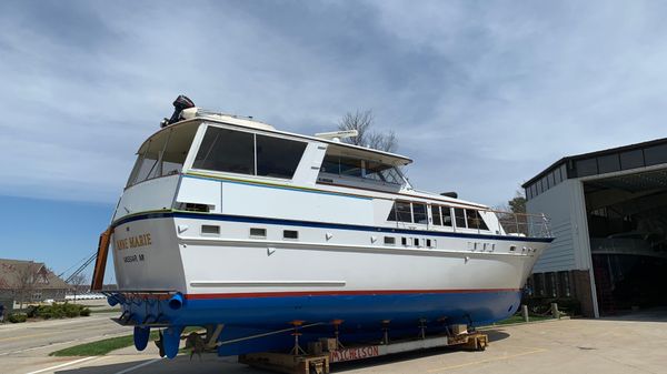 Matthews 56 Motor Yacht