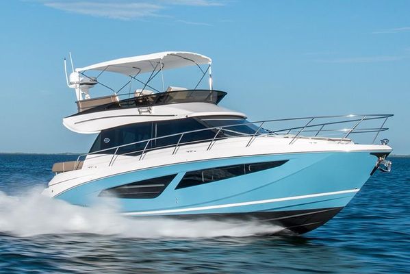 Regal 42 Fly - main image
