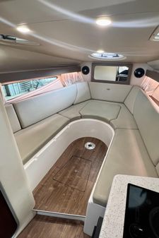 Regal 28 Express image