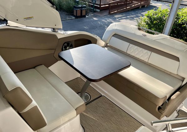 Regal 28 Express image