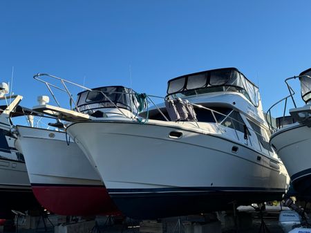 Bayliner 39-MOTOR-YACHT image