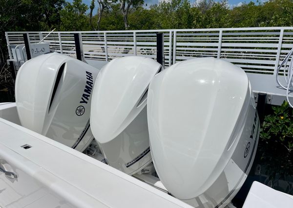 Intrepid 375 Center Console image