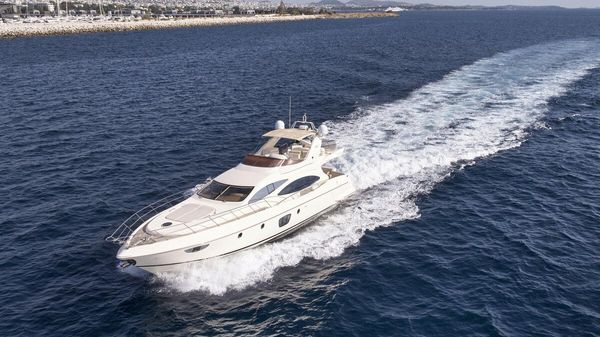 Azimut 68E