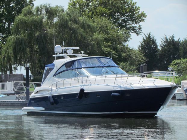 2006 Cruisers Yachts 2006 Cruisers Yachts