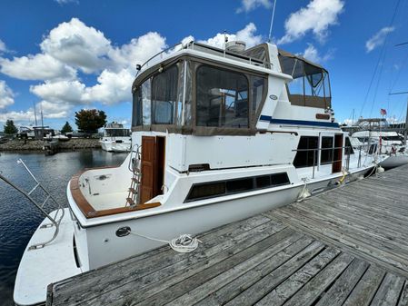 Marine Trader 47 Tradewinds Cockpit Motor Yacht image