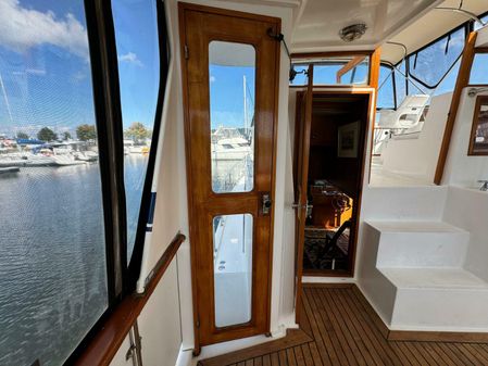 Marine Trader 47 Tradewinds Cockpit Motor Yacht image