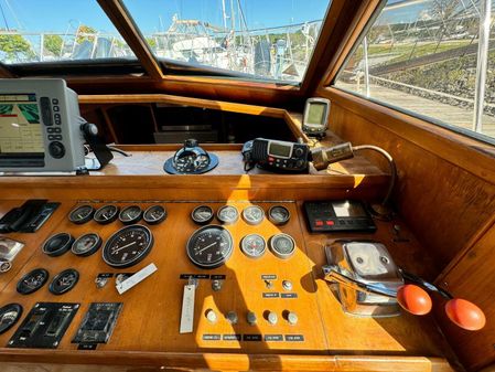 Marine Trader 47 Tradewinds Cockpit Motor Yacht image