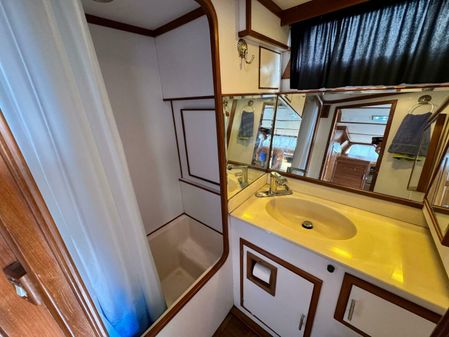 Marine Trader 47 Tradewinds Cockpit Motor Yacht image