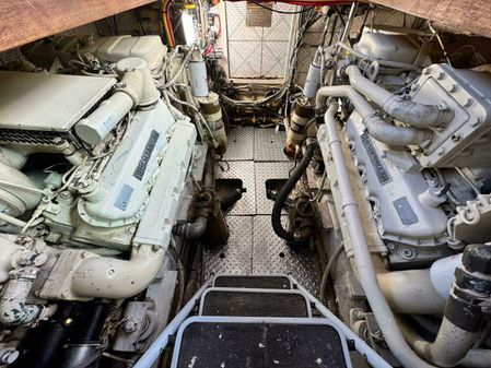 Marine Trader 47 Tradewinds Cockpit Motor Yacht image