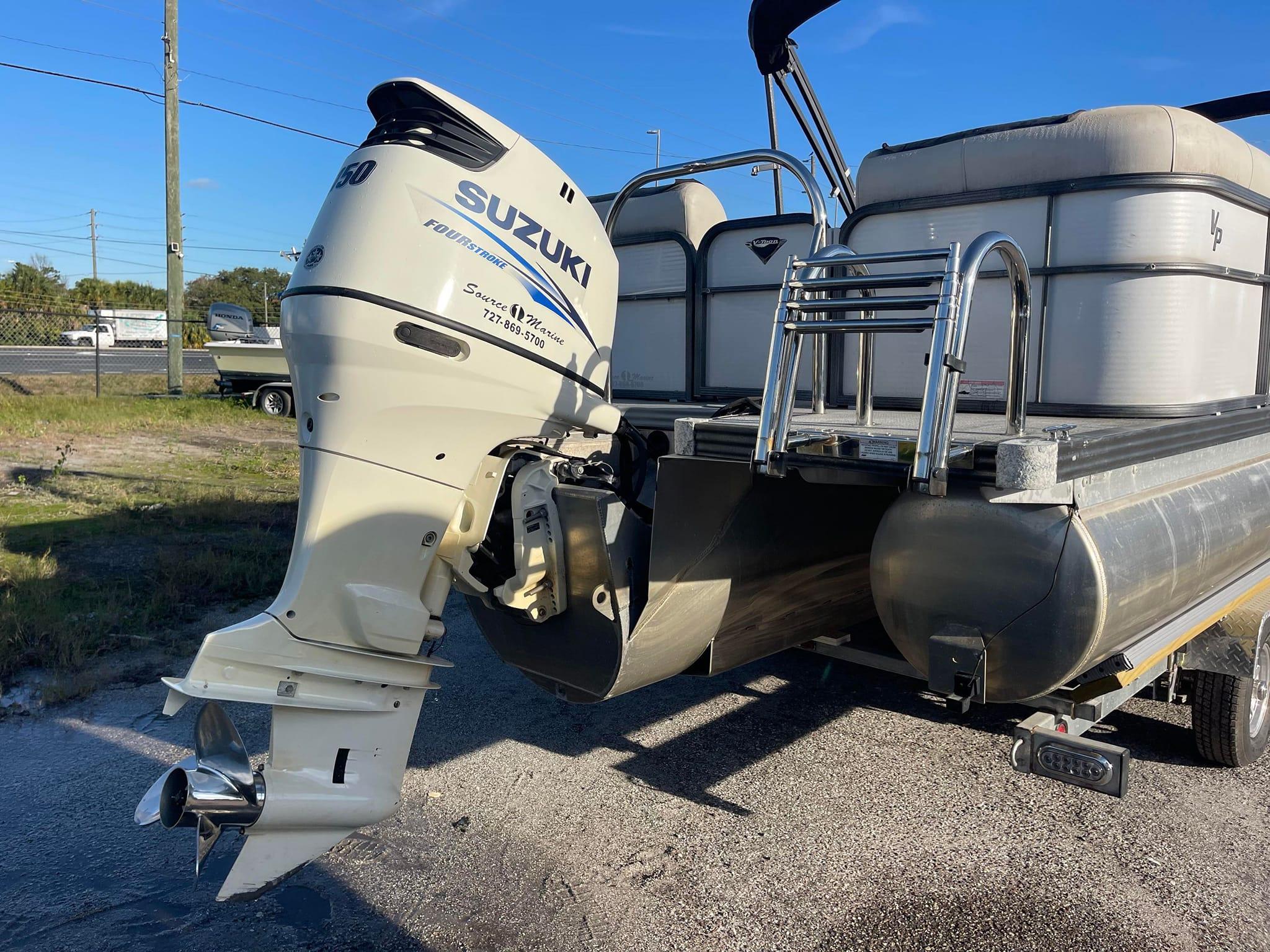 2017 Manitou 25 oasis