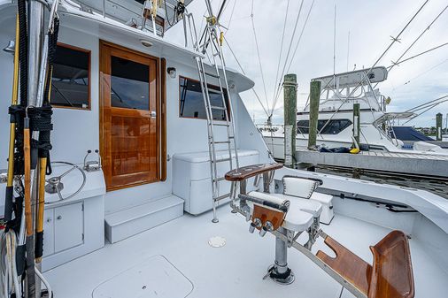 Hatteras Convertible image