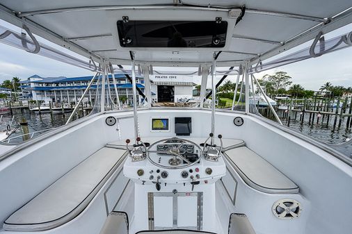 Hatteras Convertible image