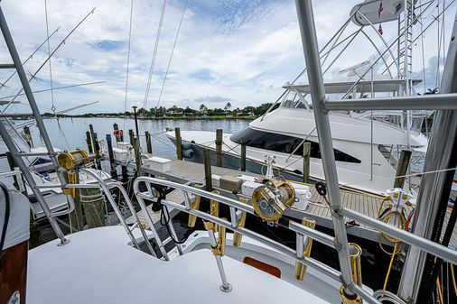 Hatteras Convertible image