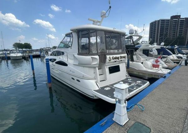 Cruisers Yachts 455 Express Motor Yacht image