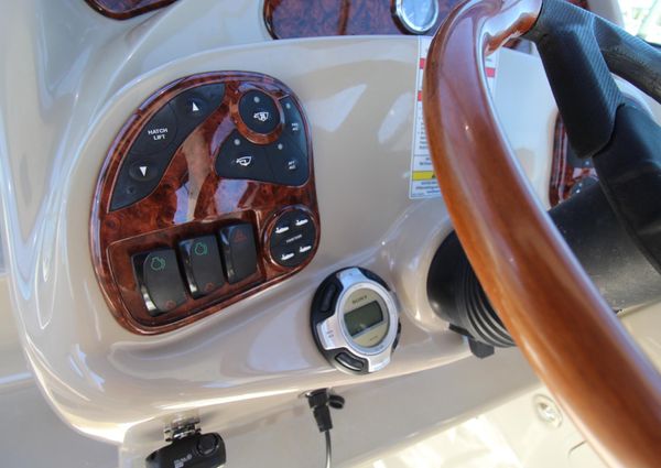 Sea Ray 280 Sundancer image