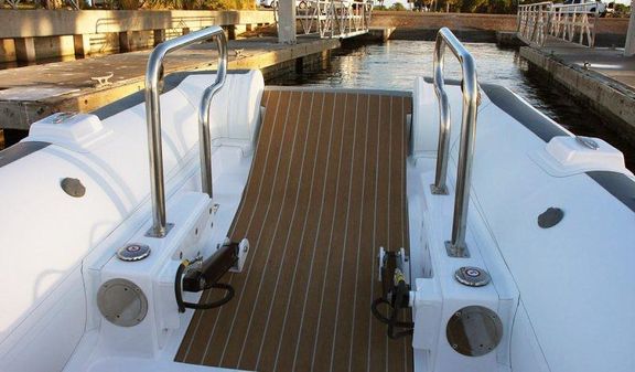Novurania CATAMARAN-20- image
