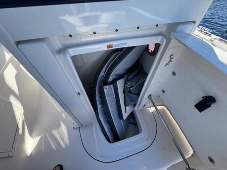 Robalo R272-CENTER-CONSOLE image