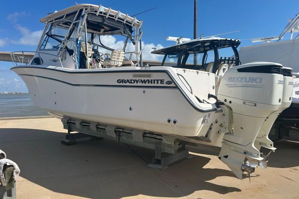 Grady-White Marlin 300 - main image