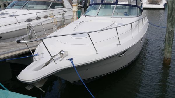 Monterey 322 Cruiser