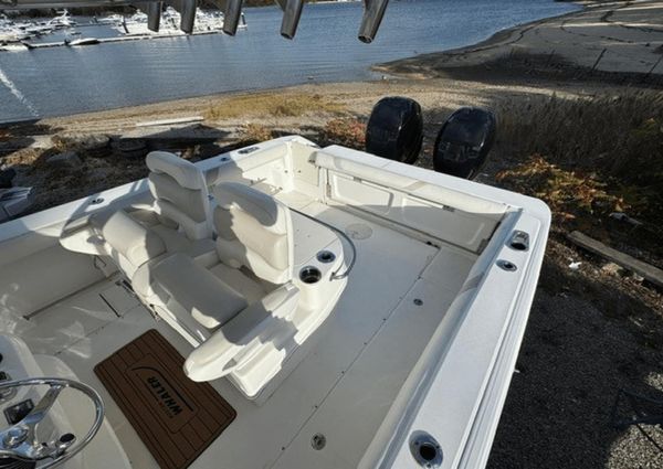 Boston Whaler 320 Outrage Cuddy image