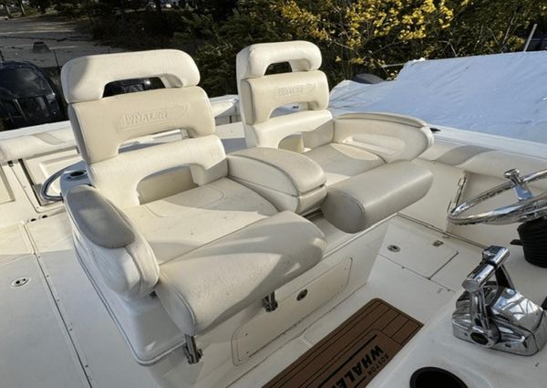 Boston Whaler 320 Outrage Cuddy image