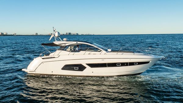 Azimut Atlantis 43