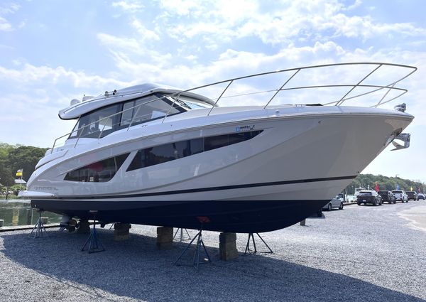 Regal 42 Grande Coupe image