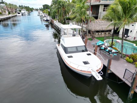 Luhrs 38 Convertible image