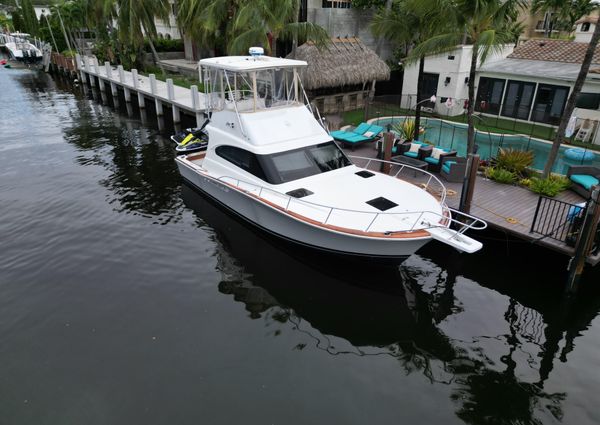 Luhrs 38-CONVERTIBLE image