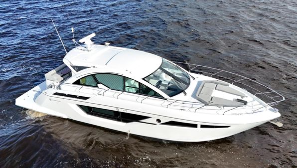 Cruisers Yachts 50 Cantius image