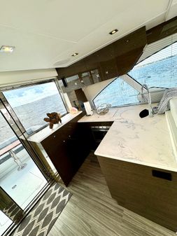 Cruisers Yachts 50 Cantius image