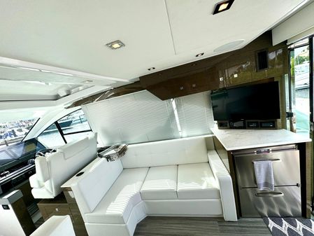 Cruisers Yachts 50 Cantius image